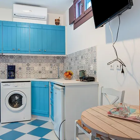 Nicolas House 3 Pera Rachidi